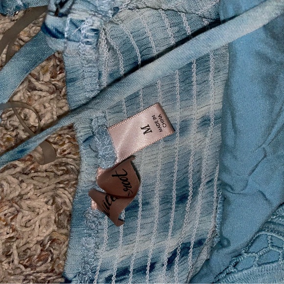 Tank top from buckle size medium wore once - Picture 2 of 2